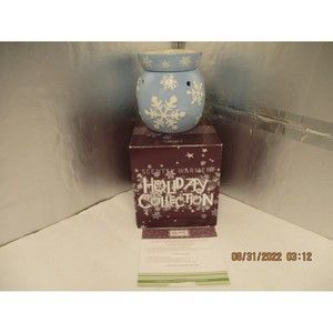 Scentsy Wax Warmer Snowflake Blue Deluxe Full Size Tabletop Electric No Cracks!!